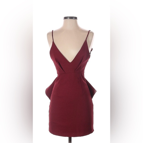 Red cocktail dress. Perfect for a night out!!!! - Picture 1 of 2